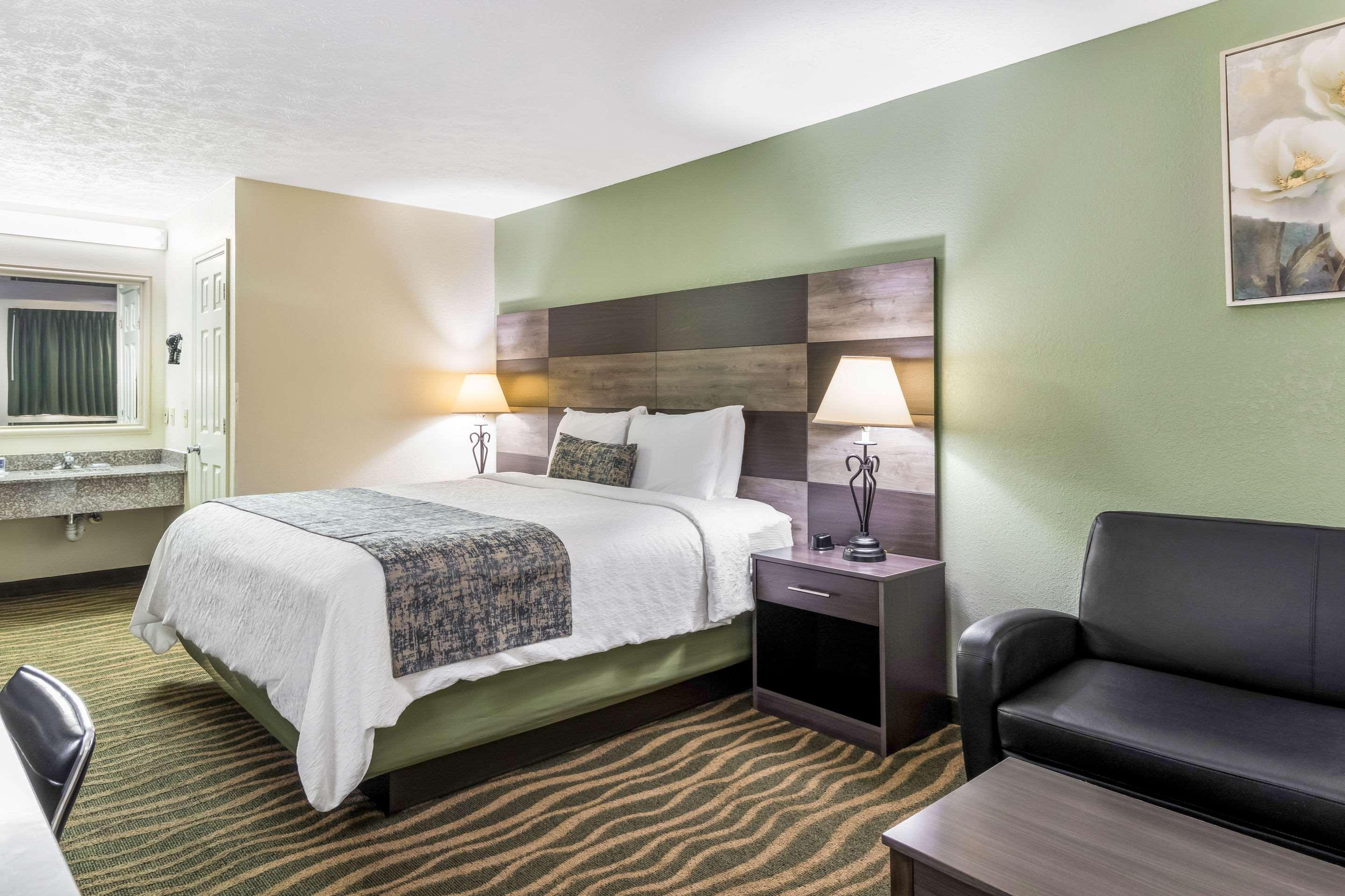 Cadiz Rodeway Inn מראה חיצוני תמונה