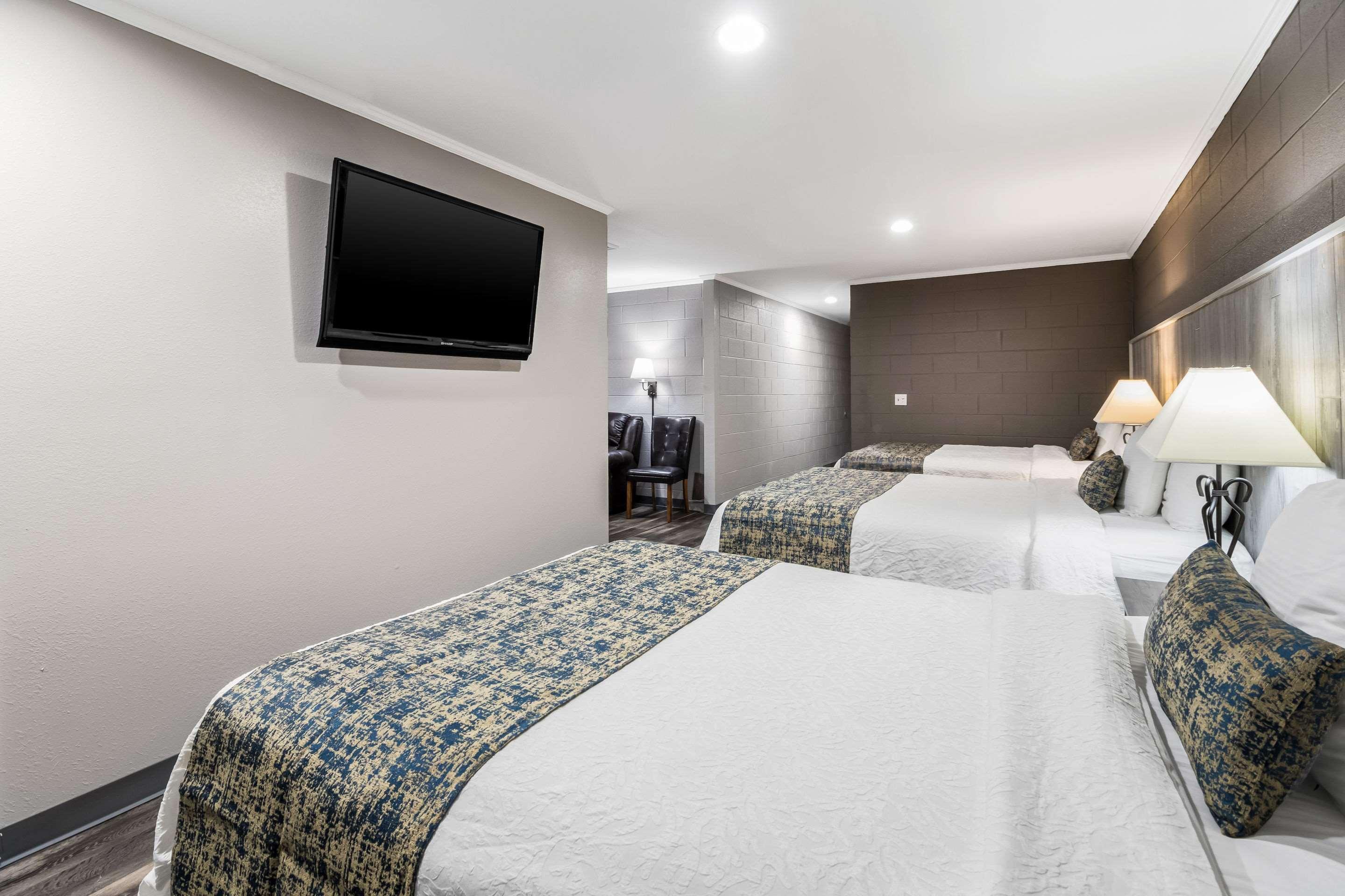 Cadiz Rodeway Inn מראה חיצוני תמונה