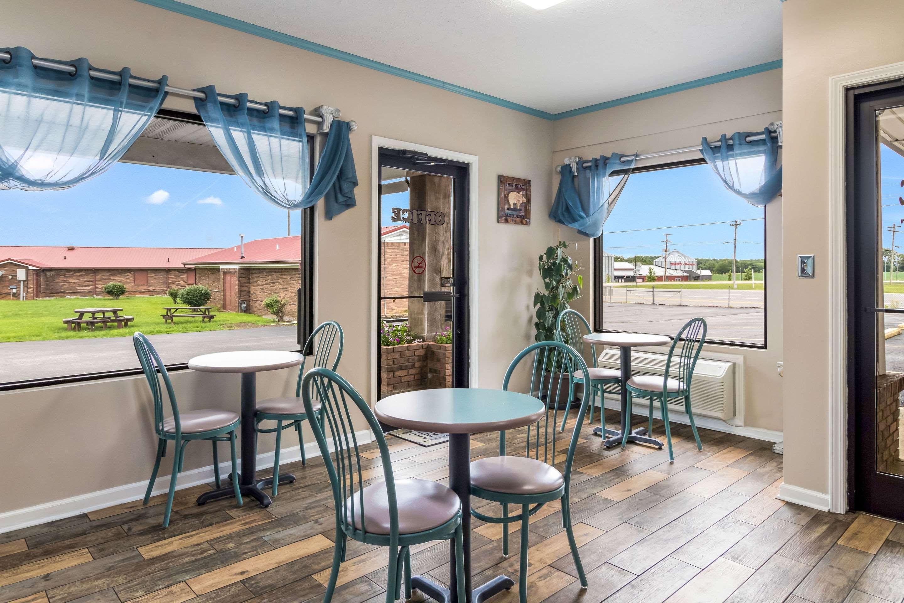 Cadiz Rodeway Inn מראה חיצוני תמונה