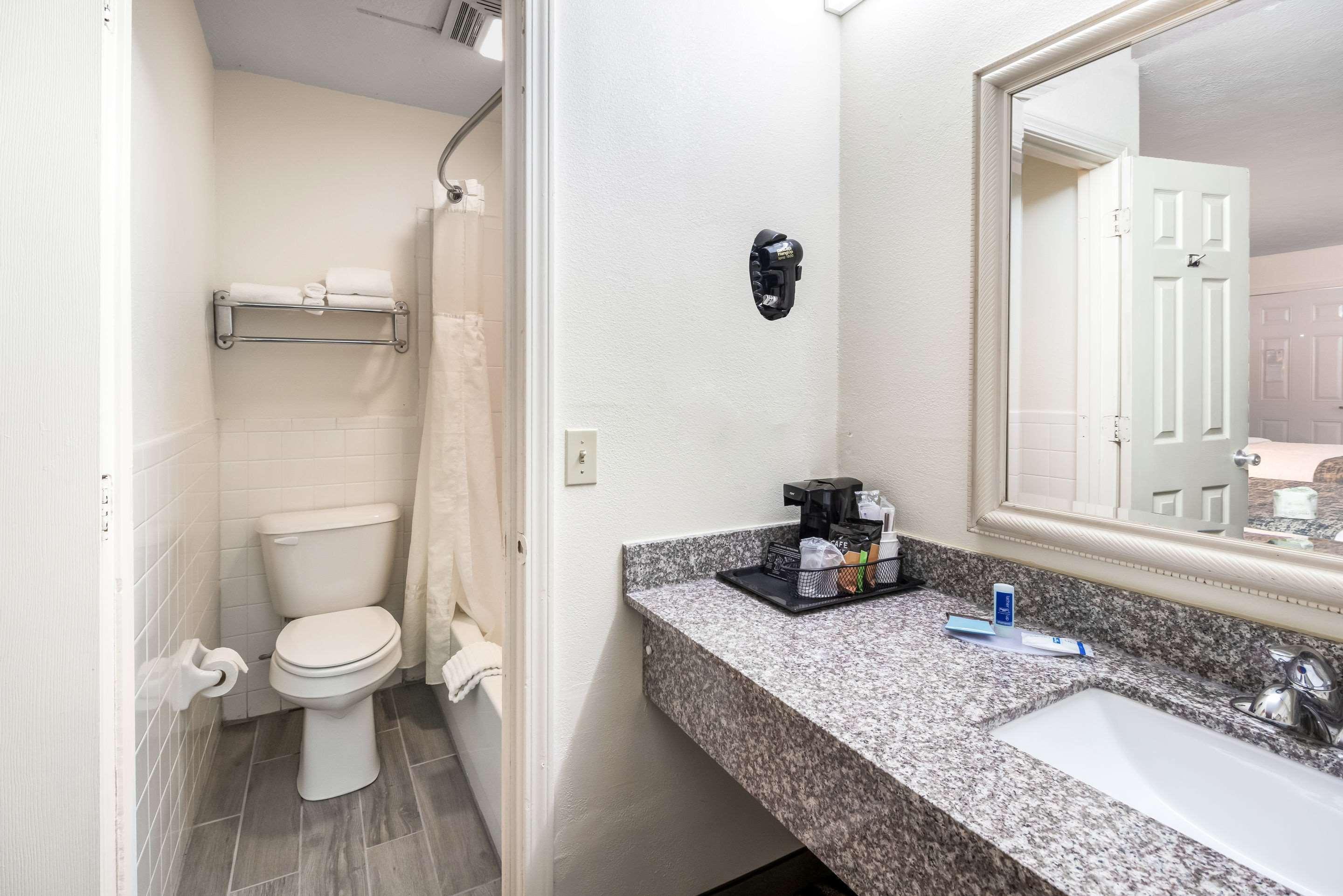 Cadiz Rodeway Inn מראה חיצוני תמונה